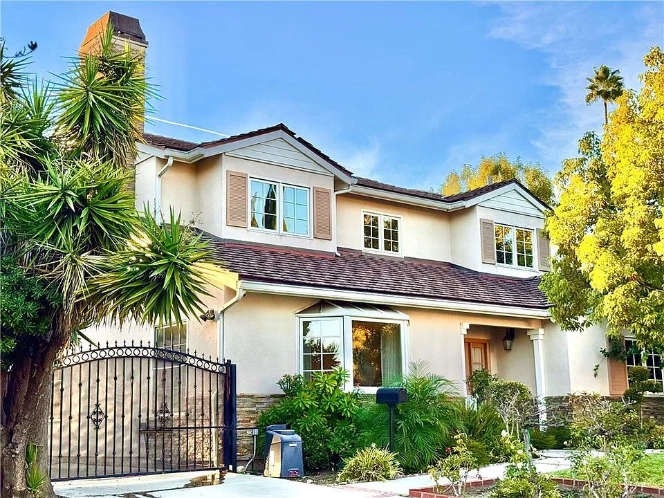 1425 Mirasol Dr