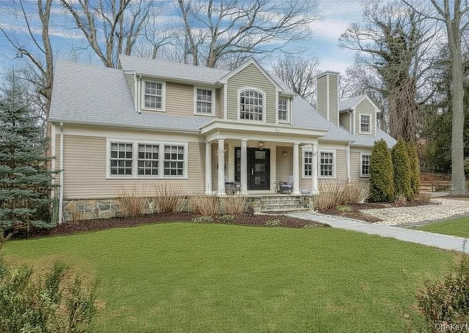 1st image of 34 Hemlock Drive