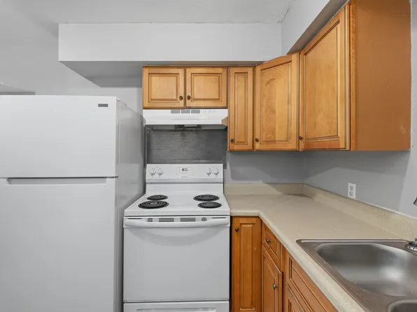 410 Manor Dr, Lawrenceburg, TN