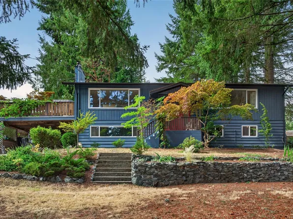 2686 Morningstar Rd, Shawnigan, BC V8H 2G5