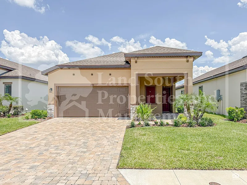 3 bed, 2.0 bath, 1837 sqft, $2,950 — Photo 1