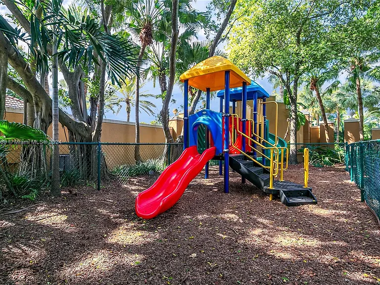 19701 E Country Club Dr #5107 — Photo 4