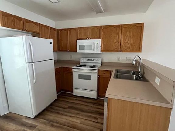 4th image of 487 Lexie Ln