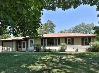 1948 Adolphus St, Saint Paul, MN 55117