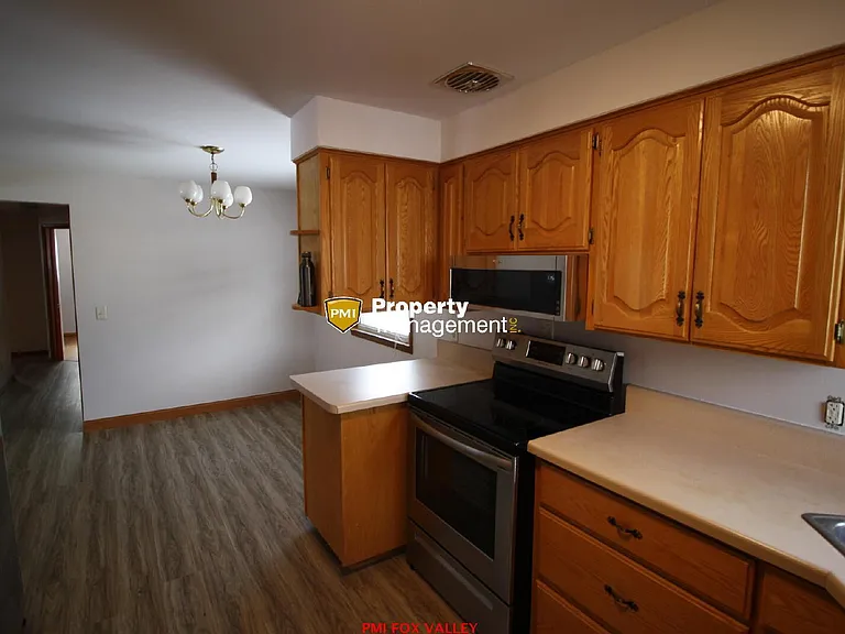 1801 S Telulah Ave — Photo 2
