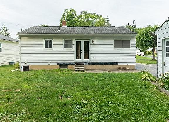 3rd image of 4727 5th Ave