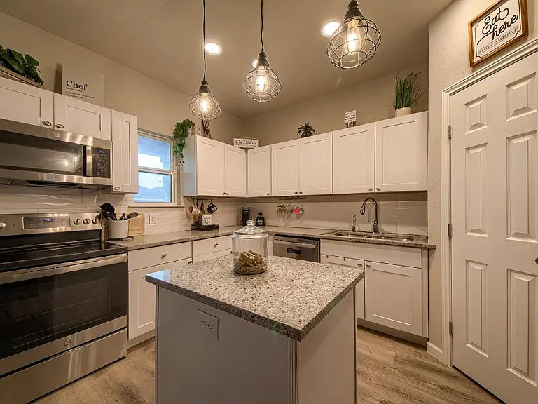 5950 Lake Superior St — Photo 12