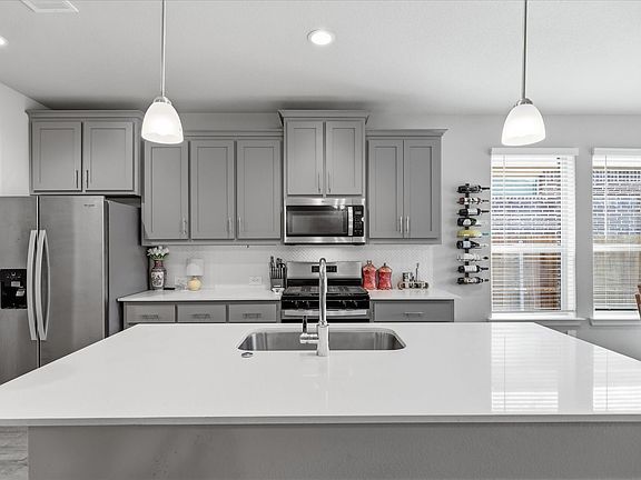 2nd image of 141 Medina Ln