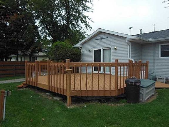 3rd image of 5135 Meadow Dr