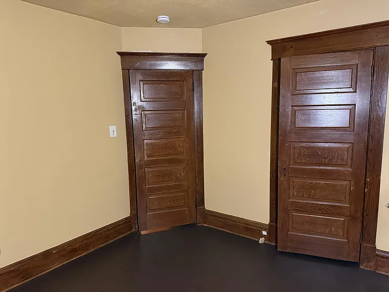107 N Oakland Ave #102 — Photo 6