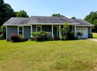 605 Elderberry Dr, Fayetteville, NC 28311