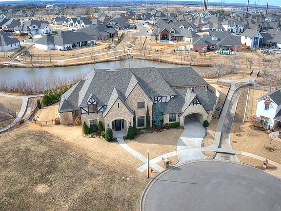 4th image of 4226 Moorgate Ct
