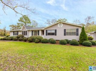 607 Green Valley Dr, Moody, AL 35004