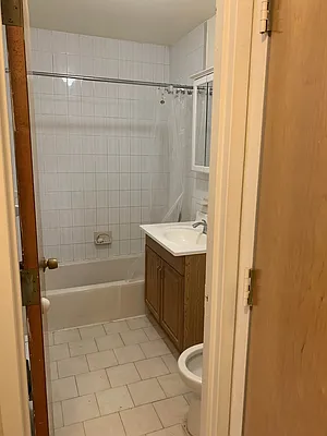 Rented by SRG Real Estate Inc.  | media 9