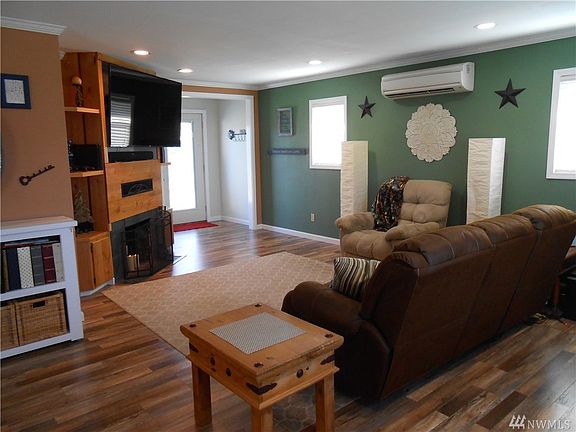 5th image of 1818 N Tower Ave