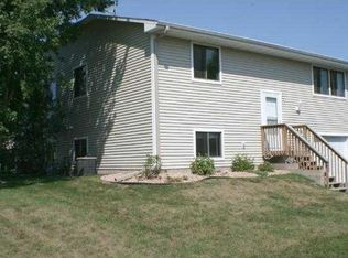 757 125th Ln NE, Blaine, MN 55434