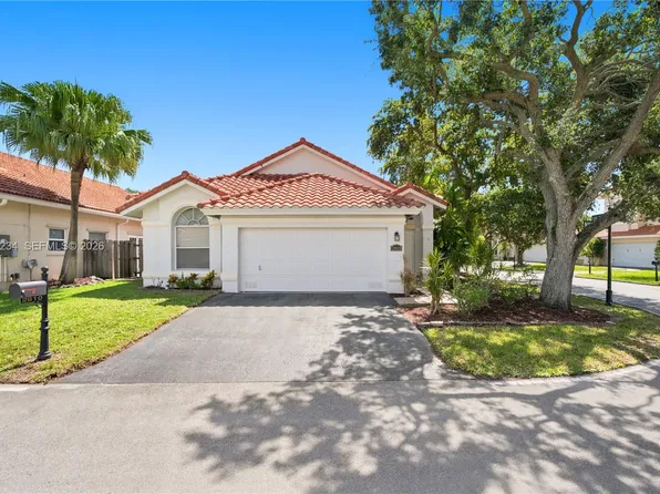 2810 NW 70th Ave, Margate, FL 33063