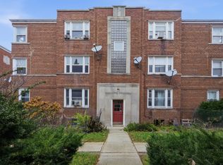 7524 N Ridge Blvd #2W, Chicago, IL 60645