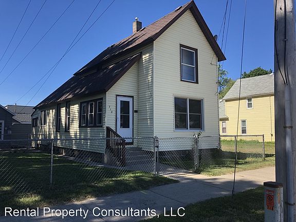 2nd image of 718 Crosby St NW