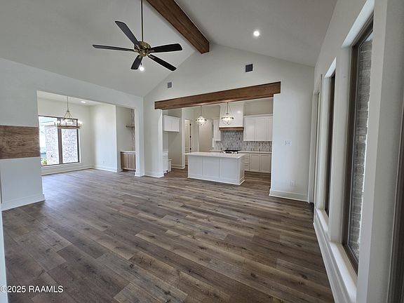 2nd image of 303 Crooked Stick Ln