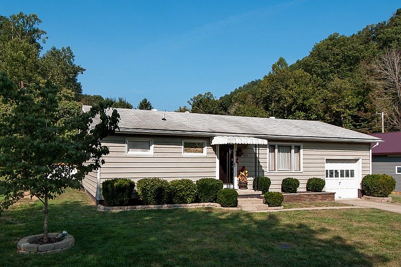 1st image of 3179 Melody Ln