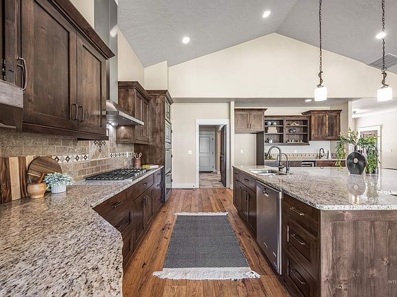 5th image of 6 Rim Canyon Ln