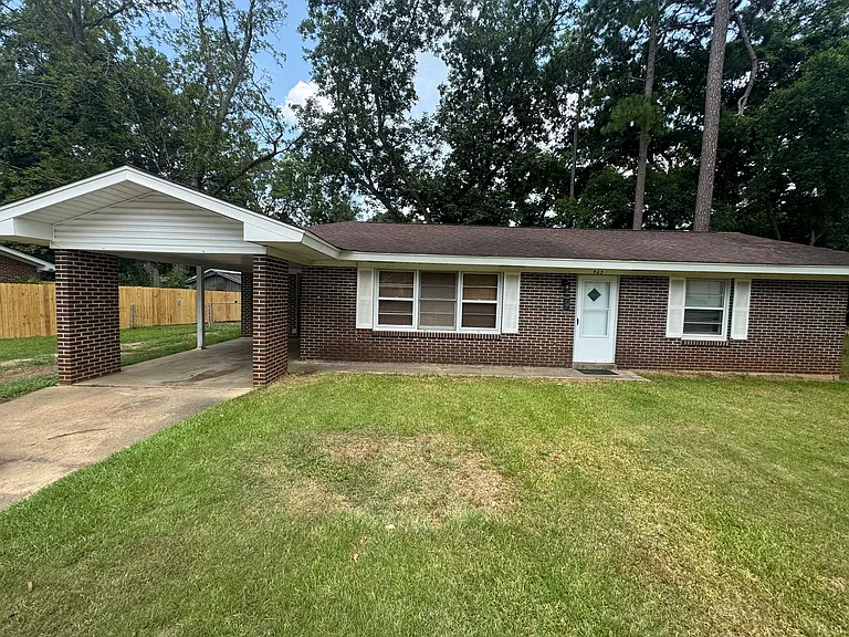 963 Green Ridge Rd — Photo 1