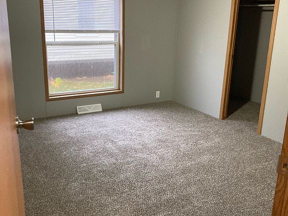 2nd image of 27 Willow Ct