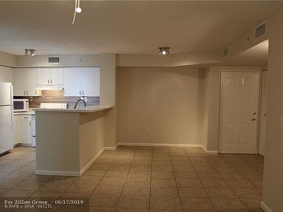 5th image of 7840 Sonoma Springs Cir APT 103