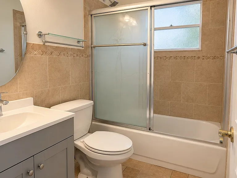 1716 E Kaley Ave #1 — Photo 12