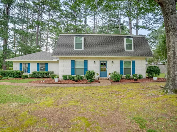 1902 Knowles Dr, Ruston, LA 71270