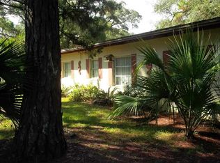 2 Pompano Dr, Panacea, FL 32346