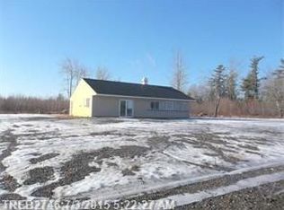 33 Houlton Rd, Baileyville, ME 04694