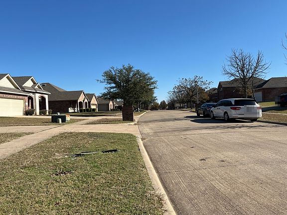 5th image of 1711 Summerwood Ln
