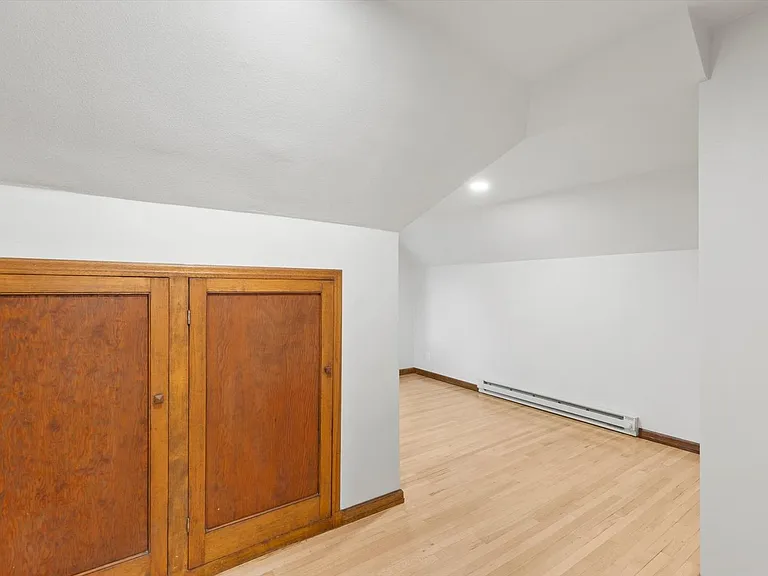 700 Macon Ave — Photo 16