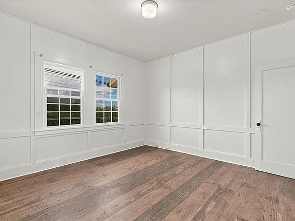 3rd image of 65 W Waiko Rd