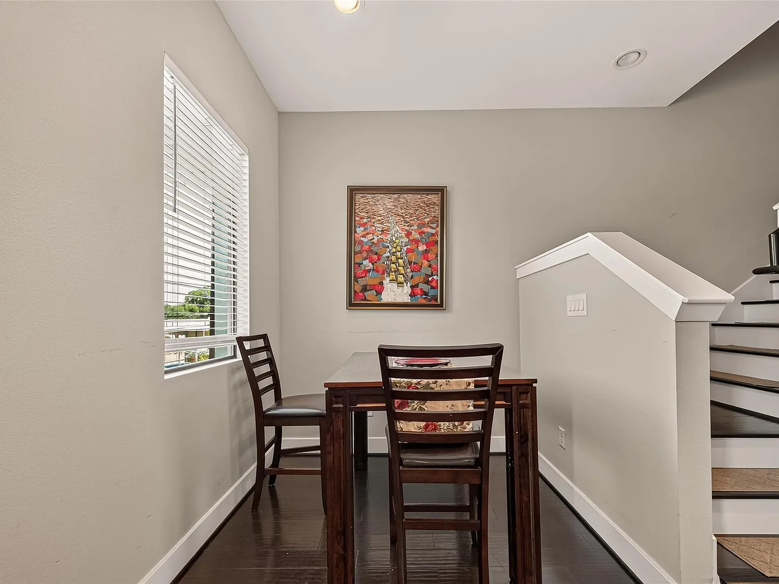 3 bed, 3.5 bath, 1892 sqft, $3,200 — Photo 4