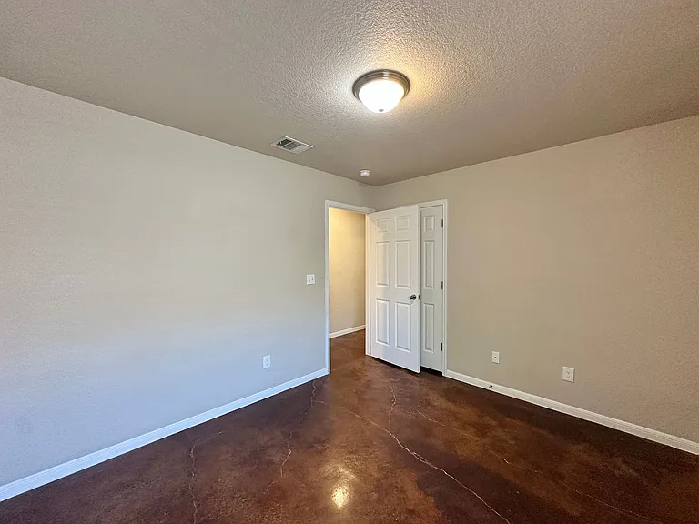 928 Maplewood St — Photo 19