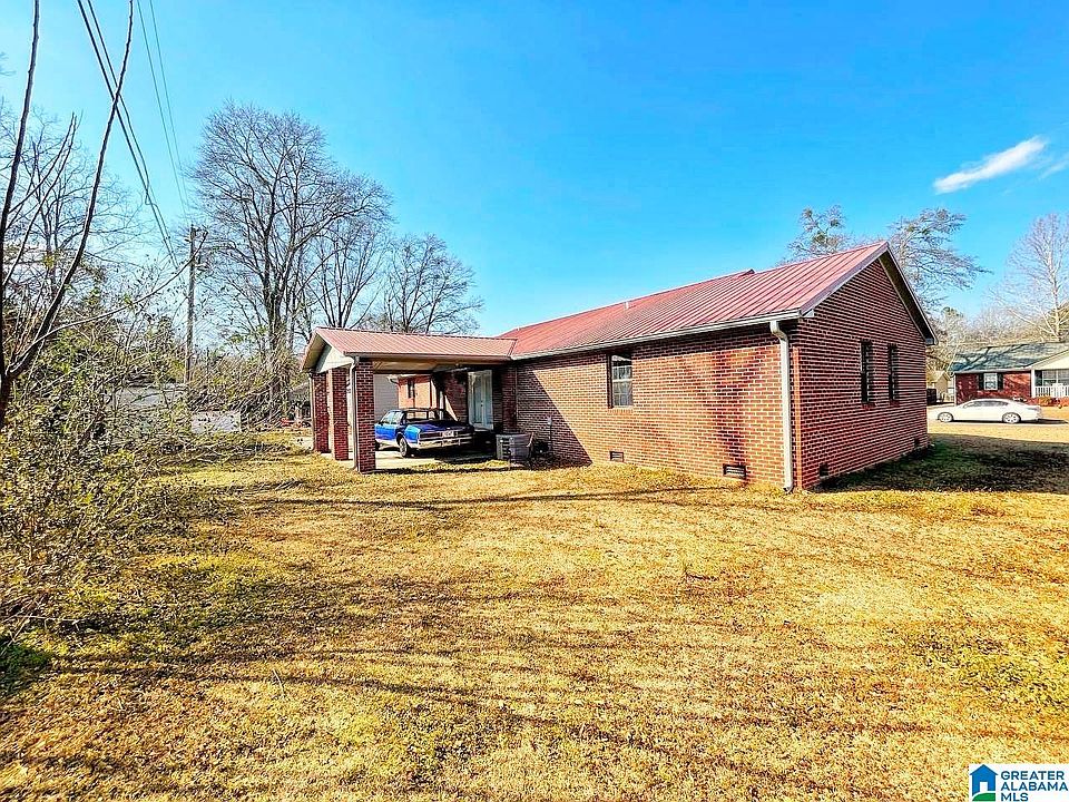 2nd image of 1007 5th Pl
