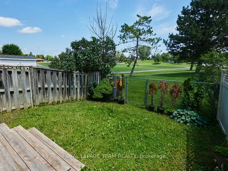 1443 Caravel Cres — Photo 25