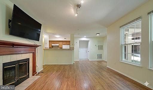 5th image of 13550 Lord Sterling Pl #92
