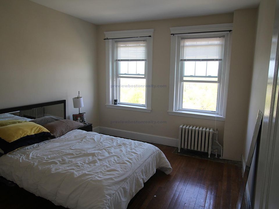 2nd image of 2003 Commonwealth Ave #L28