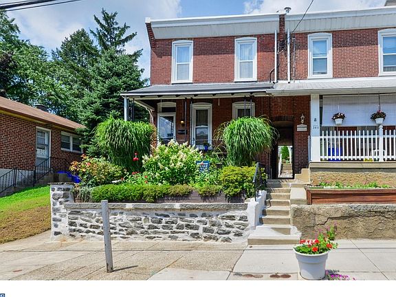 2nd image of 3413 Ainslie St
