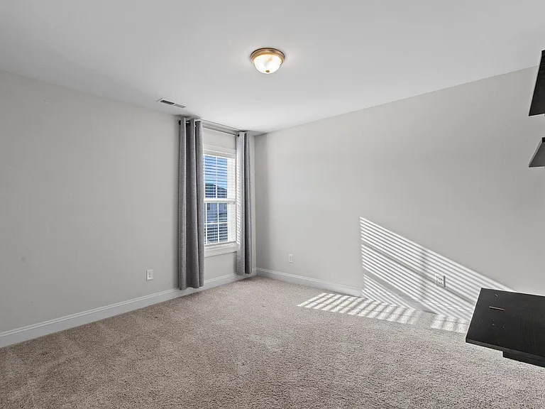 429 Nantucket Trl — Photo 17