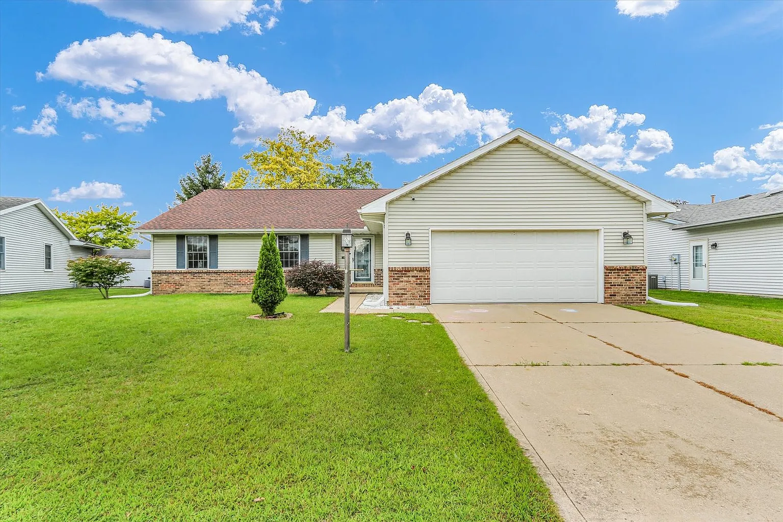 503 Crestwood Dr photo 1