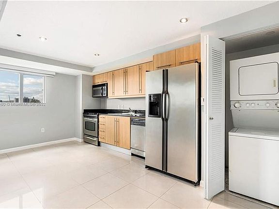 4th image of 7600 Collins Ave APT 604