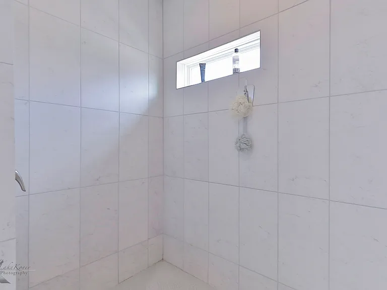 3126 Oakley St — Photo 14