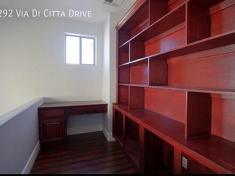 292 Via Di Citta Dr — Photo 8