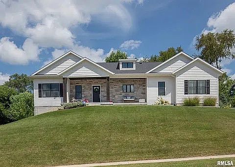 1st image of 5776 Little Ln