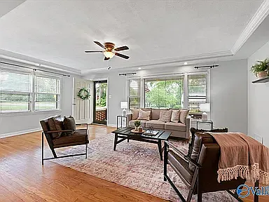 3 bed, 2132 sqft, $2,300 — Photo 4